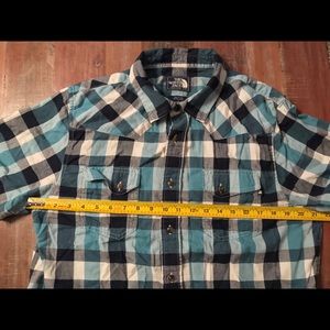 North Face Men Large Plaid Short Sleeve Shirt
